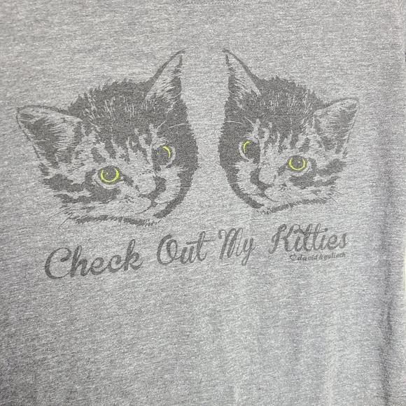Kitty Tee - Picture 3 of 4